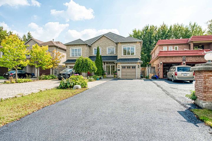 Photo 3 at 693 16th Avenue, Langstaff, Richmond Hill