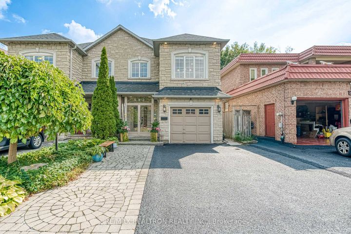 Photo 4 at 693 16th Avenue, Langstaff, Richmond Hill