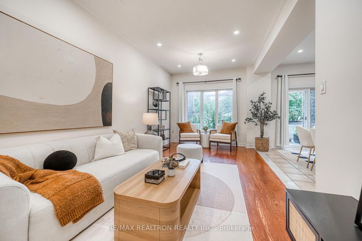 Photo 8 at 693 16th Avenue, Langstaff, Richmond Hill