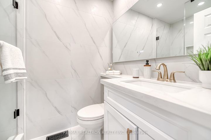 Photo 31 at 693 16th Avenue, Langstaff, Richmond Hill
