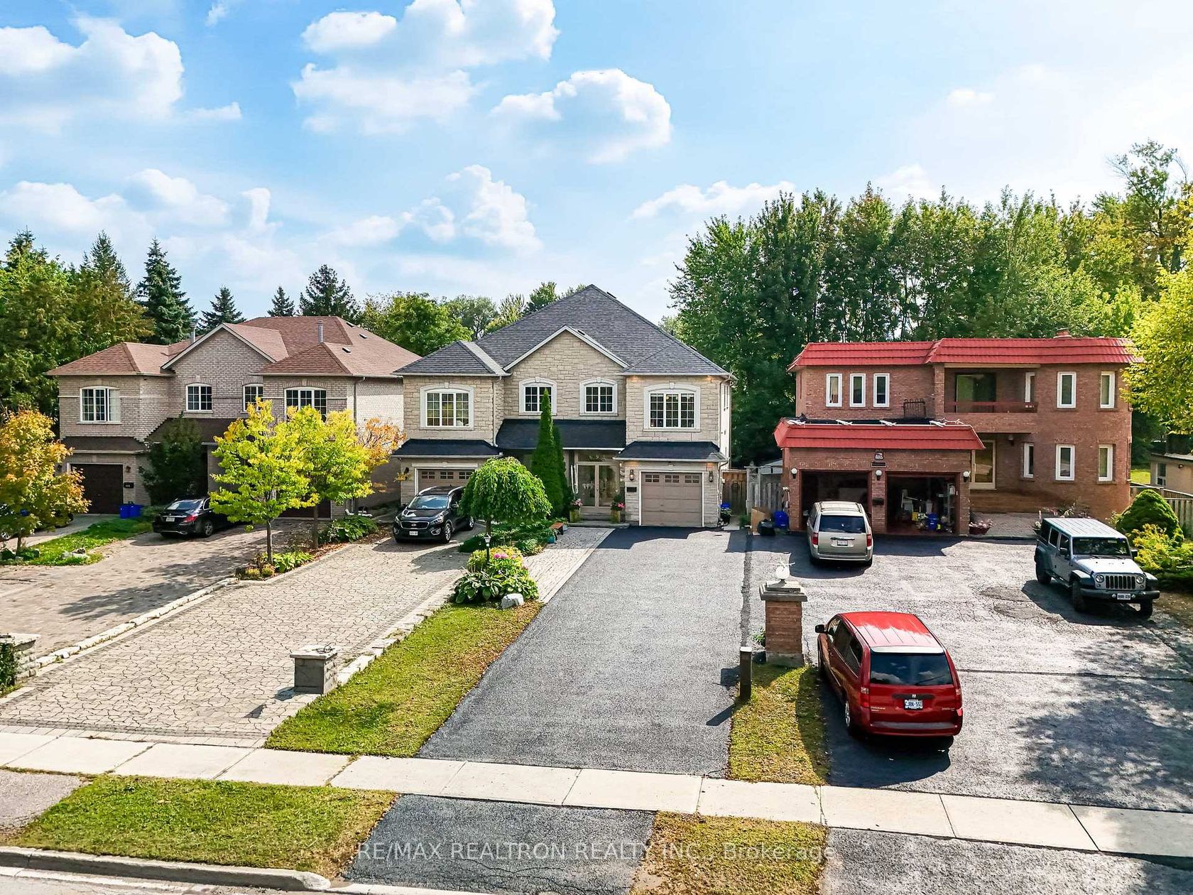 693 16th Avenue, Langstaff, Richmond Hill 2