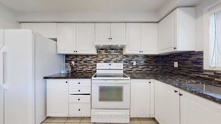 Photo 10 at 5 Holloway Road, Cedarwood, Markham