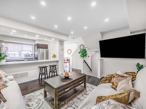 Photo 7 at 89 Mendelssohn Street, Birchmount, Toronto