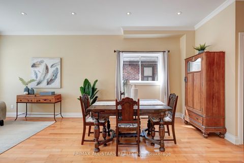 Photo 10 at 32 Barker Avenue, East York, Toronto