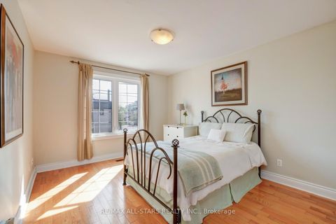 Photo 27 at 32 Barker Avenue, East York, Toronto