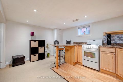 Photo 33 at 32 Barker Avenue, East York, Toronto