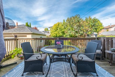 Photo 36 at 32 Barker Avenue, East York, Toronto