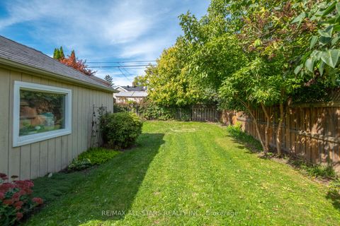 Photo 38 at 32 Barker Avenue, East York, Toronto