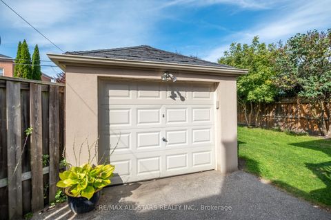 Photo 41 at 32 Barker Avenue, East York, Toronto