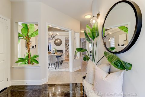 Photo 3 at 18 Northglen Boulevard, Bowmanville, Clarington