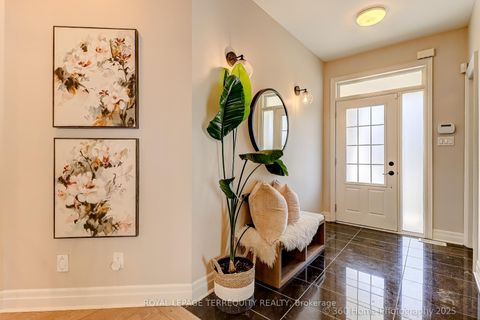 Photo 4 at 18 Northglen Boulevard, Bowmanville, Clarington