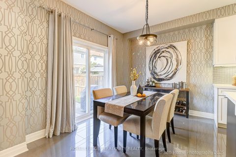 Photo 9 at 18 Northglen Boulevard, Bowmanville, Clarington