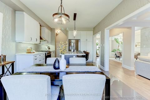 Photo 13 at 18 Northglen Boulevard, Bowmanville, Clarington