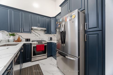 Photo 7 at 24 Futura Avenue, Rouge Woods, Richmond Hill