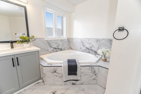 Photo 20 at 24 Futura Avenue, Rouge Woods, Richmond Hill