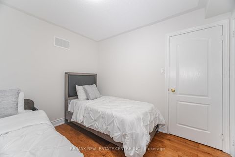 Photo 40 at 24 Futura Avenue, Rouge Woods, Richmond Hill