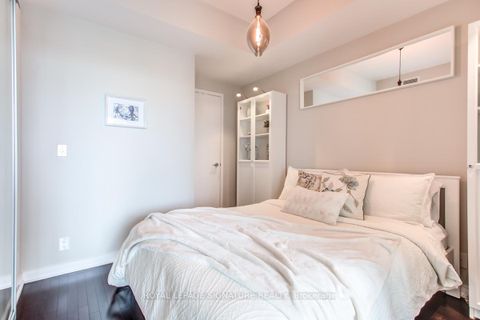 Photo 3 at 1507 - 14 York Street, Waterfront Communities C1, Toronto