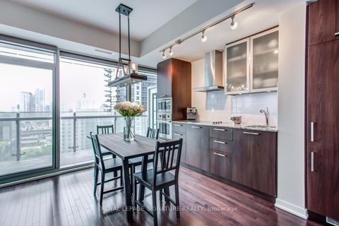 Photo 10 at 1507 - 14 York Street, Waterfront Communities C1, Toronto