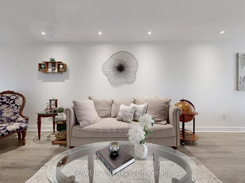 Photo 8 at 109 Rose Branch Drive, Devonsleigh, Richmond Hill
