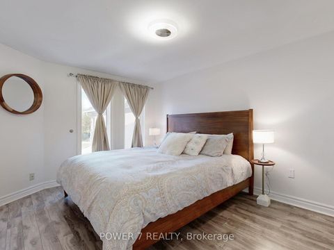 Photo 22 at 109 Rose Branch Drive, Devonsleigh, Richmond Hill