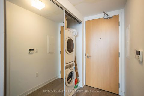 Photo 5 at 3912 - 11 Wellesley Street W, Bay Street Corridor, Toronto