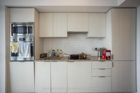 Photo 11 at 3912 - 11 Wellesley Street W, Bay Street Corridor, Toronto