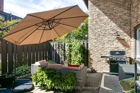 Photo 3 at 51 - 130 Ling Road, West Hill, Toronto