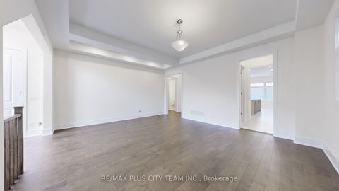 Photo 7 at 8 SAXBY FARM Avenue, King City, King Photo 7 at 8 SAXBY FARM Avenue, King City, King