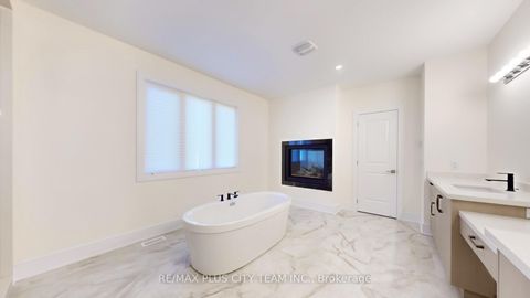 Photo 25 at 8 SAXBY FARM Avenue, King City, King Photo 25 at 8 SAXBY FARM Avenue, King City, King