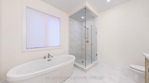 Photo 33 at 8 SAXBY FARM Avenue, King City, King Photo 33 at 8 SAXBY FARM Avenue, King City, King