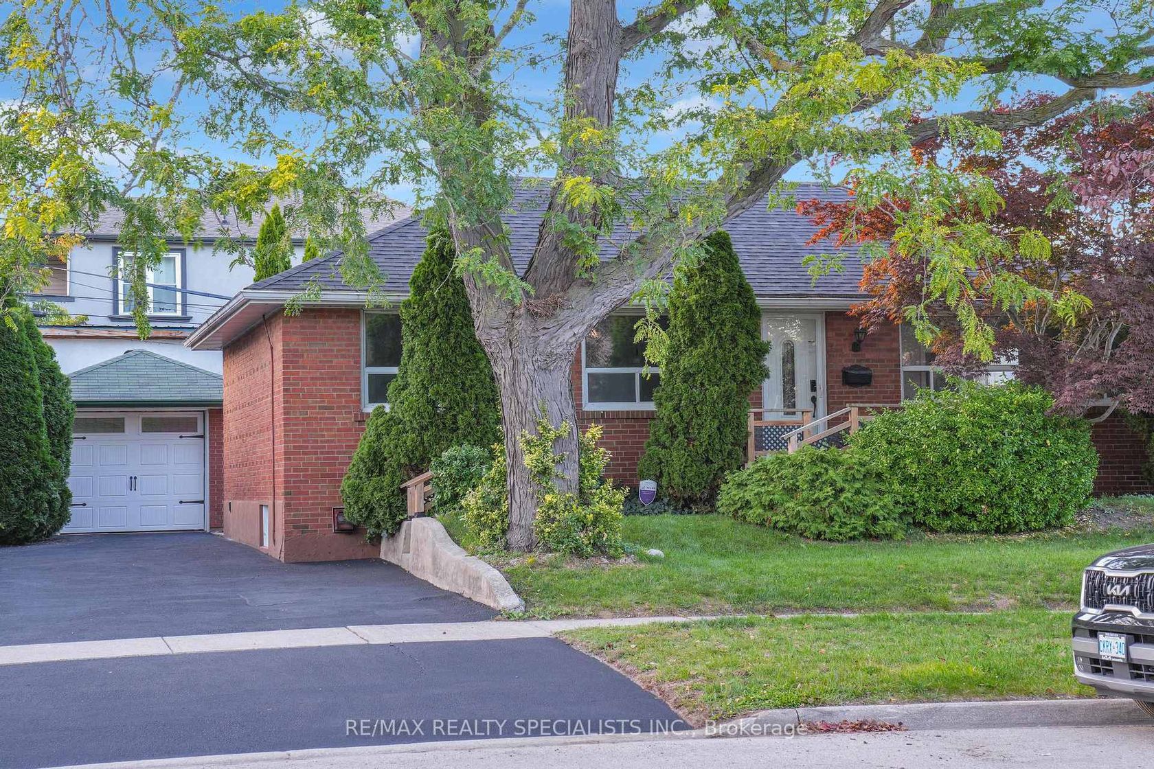 51 Florence Drive, CO Central, Oakville 2