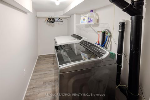 Photo 41 at 532 Mcgregor Farm Trail, Glenway Estates, Newmarket