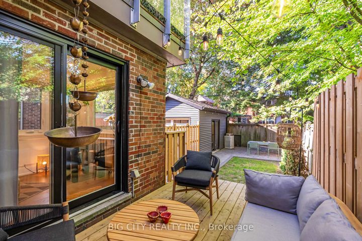 Photo 29 at 28 Humberview Road, Lambton Baby Point, Toronto