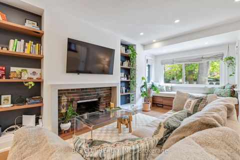 Photo 7 at 28 Humberview Road, Lambton Baby Point, Toronto