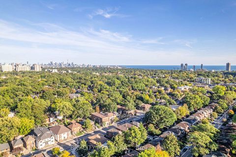 Photo 34 at 28 Humberview Road, Lambton Baby Point, Toronto