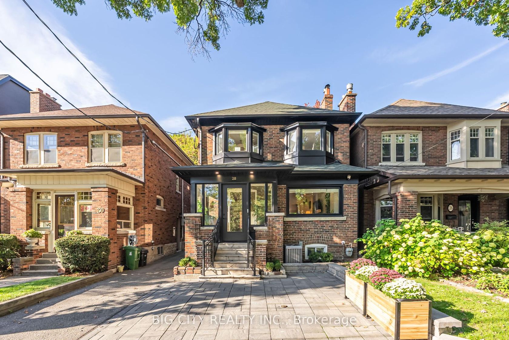 28 Humberview Road, Lambton Baby Point, Toronto 