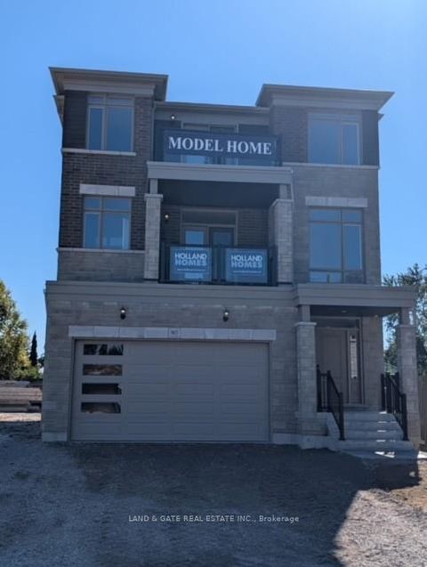 Photo 2 at 965 Queensdale Avenue, Donevan, Oshawa