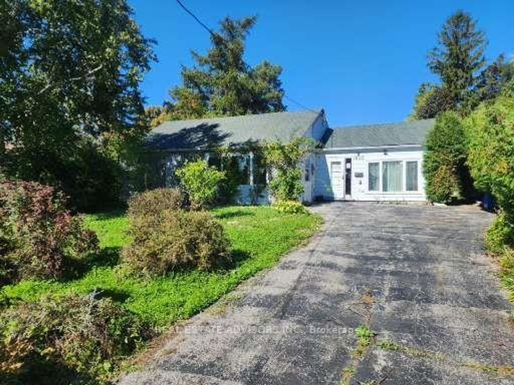 1035 Gorham Street, College Manor, Newmarket photo 7