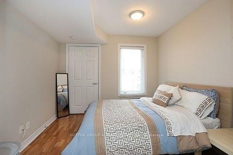 Photo 11 at 301 - 12 Brian Peck Crescent, Leaside, Toronto