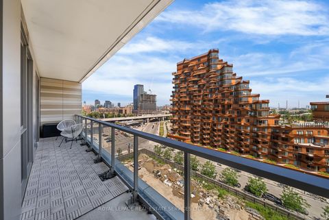 Photo 22 at 922 - 118 Merchants' Wharf, Waterfront Communities C8, Toronto Photo 22 at 922 - 118 Merchants' Wharf, Waterfront Communities C8, Toronto