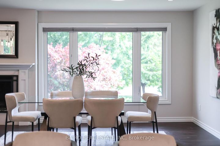 Photo 10 at 38 Caronridge Crescent, L'Amoreaux, Toronto