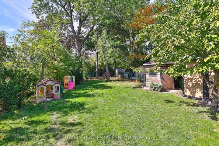 Photo 20 at 38 Caronridge Crescent, L'Amoreaux, Toronto