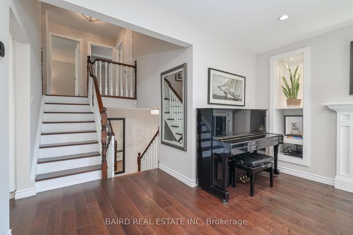 Photo 39 at 38 Caronridge Crescent, L'Amoreaux, Toronto