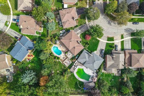 Photo 16 at 38 Caronridge Crescent, L'Amoreaux, Toronto