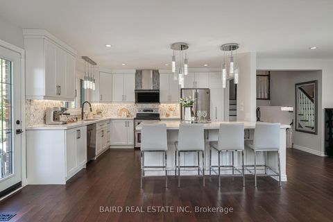 Photo 32 at 38 Caronridge Crescent, L'Amoreaux, Toronto