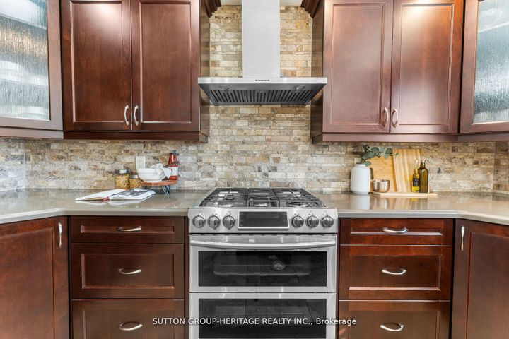 Photo 13 at 2300 Abbott Crescent, Brock Ridge, Pickering