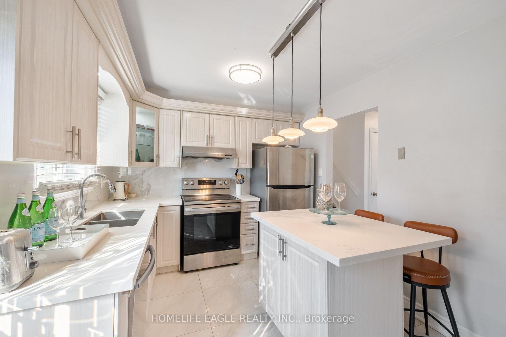 23 Maurino Court, Bradford, Bradford West Gwillimbury 2