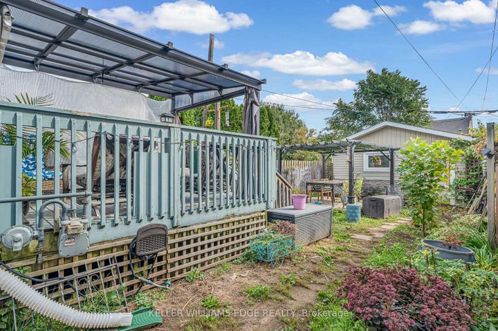 Photo 32 at 108 Emerald Street N, Landsdale, Hamilton