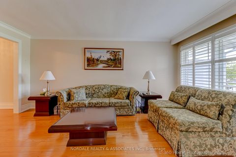 Photo 2 at 67 Button Road, West Woodbridge, Vaughan
