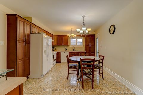 Photo 4 at 67 Button Road, West Woodbridge, Vaughan